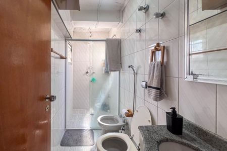 Apartamento à venda com 94m², 2 quartos e 1 vaga Apartamento à venda com 94m², 2 quartos e 1 vagaBanheiro