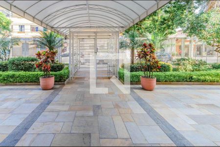 Apartamento à venda com 94m², 2 quartos e 1 vaga Apartamento à venda com 94m², 2 quartos e 1 vagaEntrada