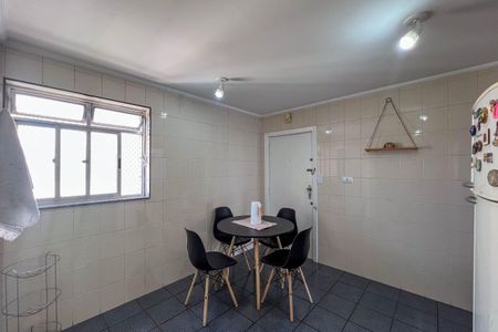 Apartamento à venda com 94m², 2 quartos e 1 vaga Apartamento à venda com 94m², 2 quartos e 1 vagaCozinha