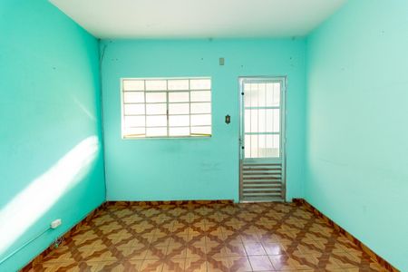 Casa à venda com 100m², 3 quartos e 4 vagasSala