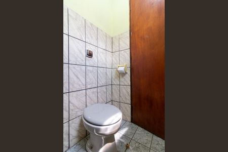 Casa à venda com 100m², 3 quartos e 4 vagasBanheiro do Salão