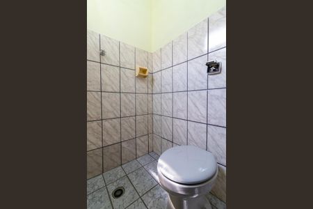 Casa à venda com 100m², 3 quartos e 4 vagasBanheiro do Salão