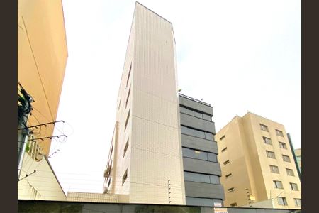 Apartamento à venda com 130m², 4 quartos e 2 vagas Apartamento à venda com 130m², 4 quartos e 2 vagasFachada