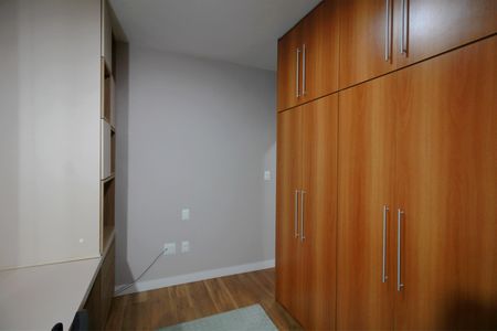 Apartamento à venda com 130m², 4 quartos e 2 vagasCloset da Suite