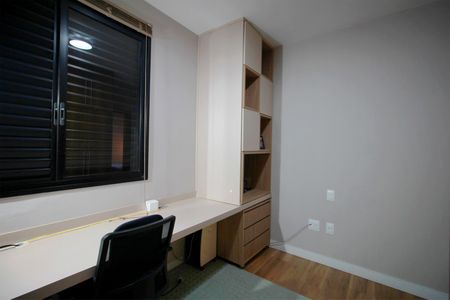 Apartamento à venda com 130m², 4 quartos e 2 vagasCloset da Suite