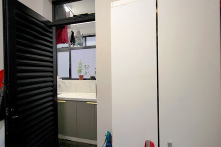 Apartamento à venda com 130m², 4 quartos e 2 vagasDispensa