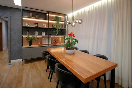 Apartamento à venda com 130m², 4 quartos e 2 vagasArmário da Sala