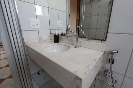 Apartamento à venda com 72m², 2 quartos e 1 vagaBanheiro