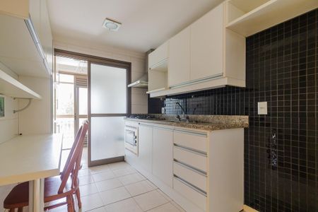 Apartamento à venda com 94m², 3 quartos e 2 vagas Apartamento à venda com 94m², 3 quartos e 2 vagasCozinha