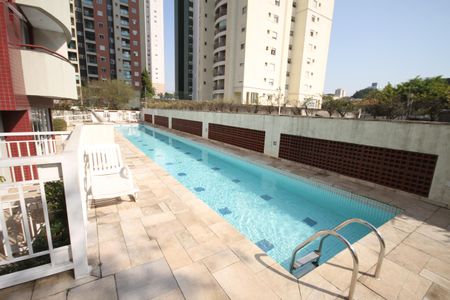 Apartamento à venda com 32m², 1 quarto e 1 vagaPiscina