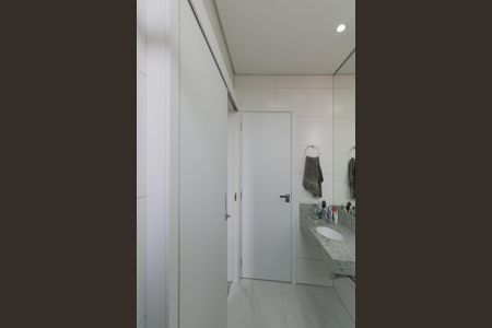 Apartamento à venda com 82m², 3 quartos e 2 vagas Apartamento à venda com 82m², 3 quartos e 2 vagasBanheiro Demi Suite