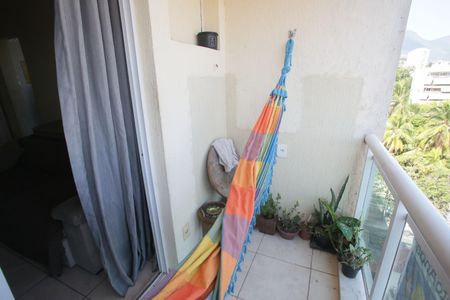 Apartamento à venda com 55m², 2 quartos e 1 vaga Apartamento à venda com 55m², 2 quartos e 1 vagaVaranda da Sala