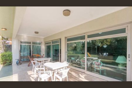 Casa à venda com 370m², 4 quartos e 6 vagas