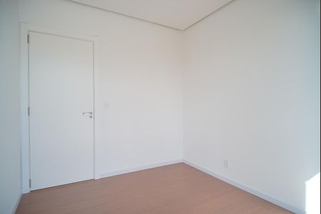 Apartamento à venda com 76m², 2 quartos e 1 vaga Apartamento à venda com 76m², 2 quartos e 1 vagaQuarto