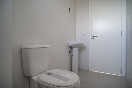 Apartamento à venda com 76m², 2 quartos e 1 vaga Apartamento à venda com 76m², 2 quartos e 1 vagaBanheiro