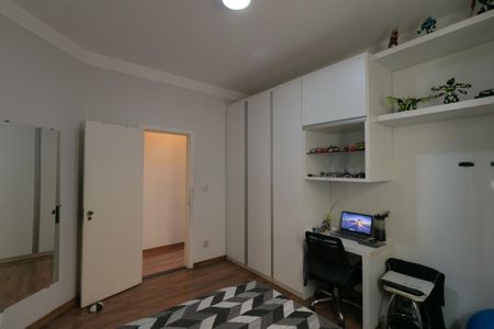 Casa à venda com 282m², 3 quartos e 3 vagasQuarto 2