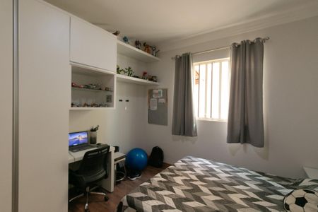 Casa à venda com 282m², 3 quartos e 3 vagasQuarto 2