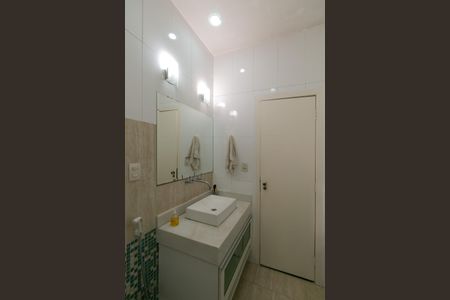 Casa à venda com 282m², 3 quartos e 3 vagasBanheiro Social