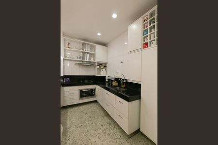 Casa à venda com 282m², 3 quartos e 3 vagasCozinha