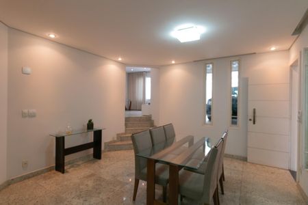 Casa à venda com 282m², 3 quartos e 3 vagasSala de Jantar