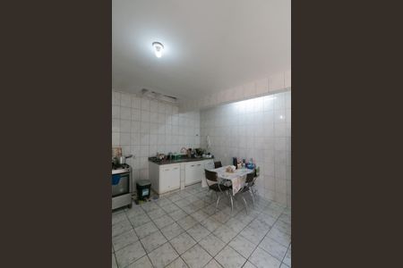 Casa à venda com 80m², 4 quartos e 8 vagas Casa à venda com 80m², 4 quartos e 8 vagasCozinha