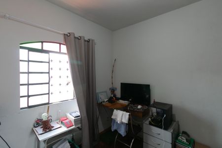 Casa à venda com 80m², 4 quartos e 8 vagas Casa à venda com 80m², 4 quartos e 8 vagasQuarto 3