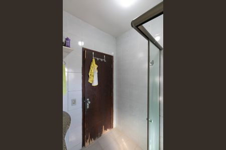 Casa à venda com 80m², 4 quartos e 8 vagas Casa à venda com 80m², 4 quartos e 8 vagasBanheiro Social 1