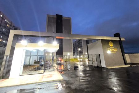 Apartamento à venda com 55m², 3 quartos e 1 vaga Apartamento à venda com 55m², 3 quartos e 1 vagaFachada e Portaria