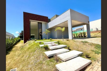 Casa à venda com 525m², 4 quartos e 3 vagas