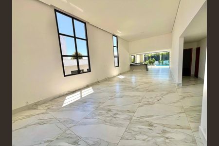 Casa à venda com 525m², 4 quartos e 3 vagas