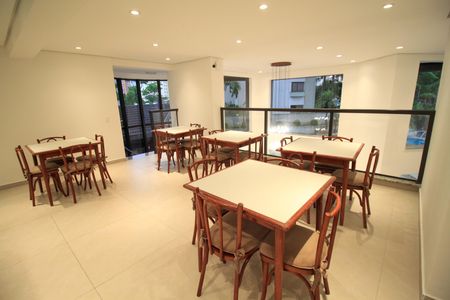 Apartamento à venda com 260m², 6 quartos e 4 vagas Apartamento à venda com 260m², 6 quartos e 4 vagasÁrea comum