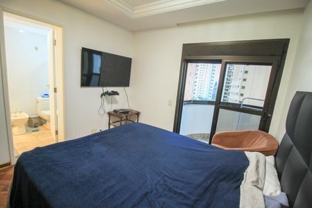 Apartamento à venda com 260m², 6 quartos e 4 vagas Apartamento à venda com 260m², 6 quartos e 4 vagasSuíte 2