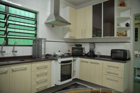 Casa à venda com 191m², 3 quartos e 3 vagasCozinha