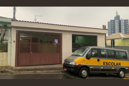 Casa à venda com 191m², 3 quartos e 3 vagasFachada
