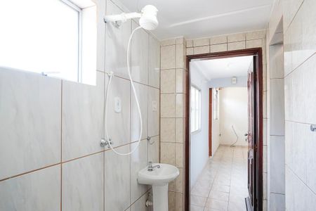 Casa à venda com 200m², 3 quartos e 5 vagasCasa 1, banheiro 1