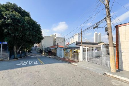 Casa à venda com 200m², 3 quartos e 5 vagasFachada + plaquinha