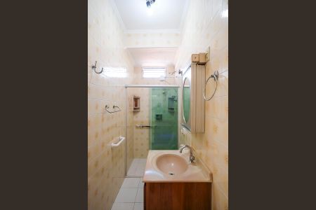 Casa à venda com 200m², 3 quartos e 5 vagasCasa 1, banheiro 2