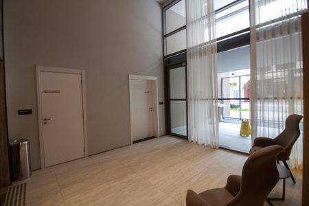 Studio à venda com 25m², 1 quarto e sem vaga Studio à venda com 25m², 1 quarto e sem vagaHall Social