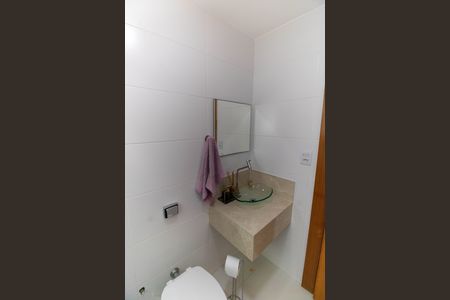 Casa à venda com 240m², 3 quartos e 4 vagasBanheiro Social