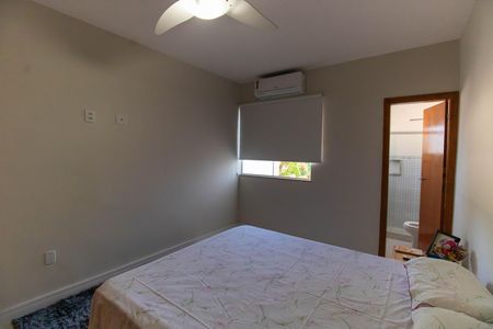 Casa à venda com 240m², 3 quartos e 4 vagasSuíte 1