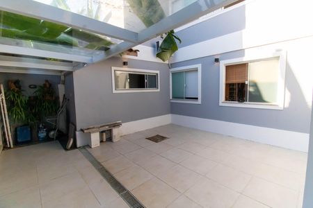 Casa à venda com 240m², 3 quartos e 4 vagasÁrea externa