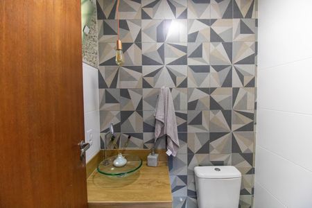 Casa à venda com 240m², 3 quartos e 4 vagasLavabo