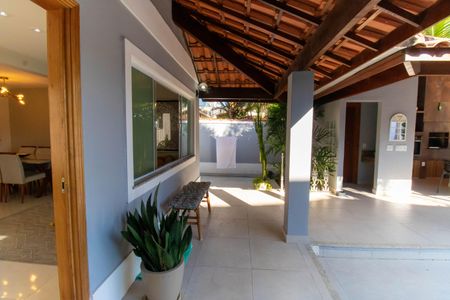 Casa à venda com 240m², 3 quartos e 4 vagasVaranda da Sala