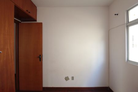 Apartamento à venda com 63m², 3 quartos e 1 vagaQuarto 2