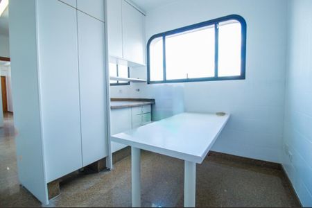 Apartamento à venda com 427m², 4 quartos e 4 vagas Apartamento à venda com 427m², 4 quartos e 4 vagasFoto 19