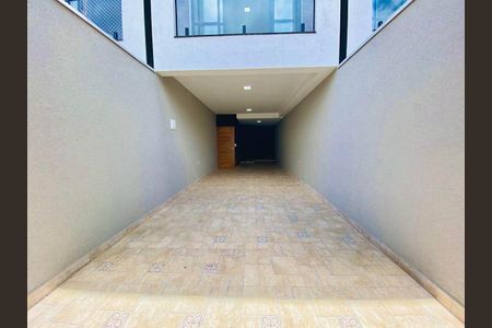 Casa à venda com 140m², 3 quartos e 3 vagas
