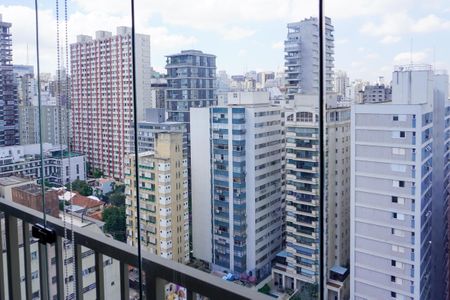 Studio à venda com 28m², 1 quarto e 1 vaga Studio à venda com 28m², 1 quarto e 1 vagaStudio