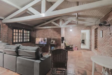 Casa à venda com 250m², 4 quartos e 2 vagas Casa à venda com 250m², 4 quartos e 2 vagasÁrea de lazer