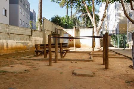 Apartamento à venda com 94m², 2 quartos e 1 vaga Apartamento à venda com 94m², 2 quartos e 1 vagaÁrea comum - Playground