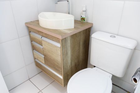 Apartamento à venda com 94m², 2 quartos e 1 vaga Apartamento à venda com 94m², 2 quartos e 1 vagaBanheiro 2